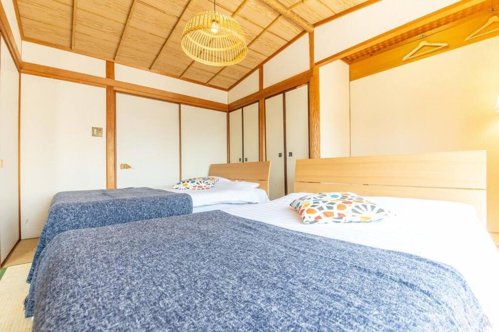شقة Sanacion Motomachi 7 なんばで150平米の広々空間 最大14名 Netflix見れます أوساكا المظهر الخارجي الصورة